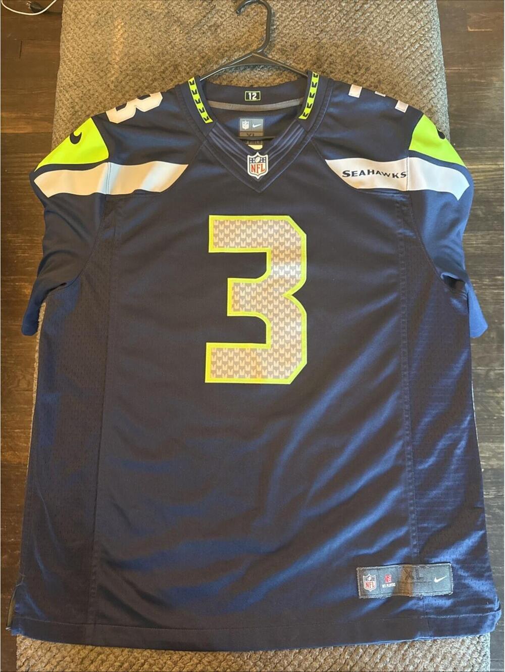 Seattle Seahawks Russell Wilson #3 Authentic Nike Size XL Blue Jersey Stitched